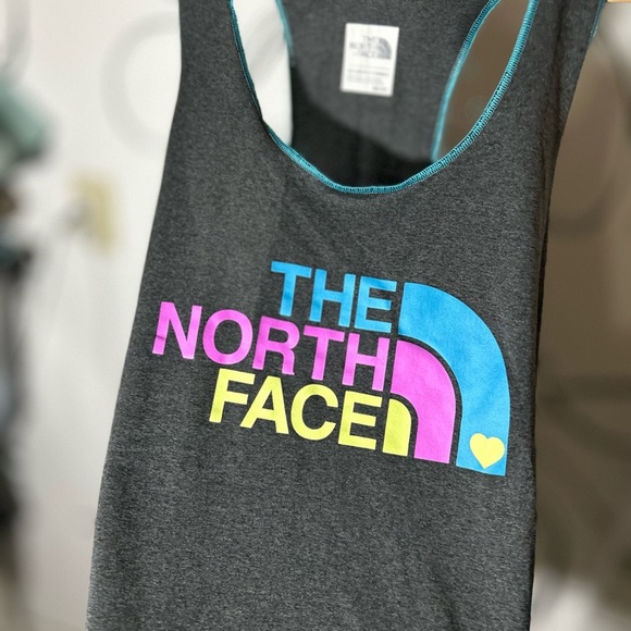North Face Rainbow Logo Racerback Tank Too Gray Womens Medium with Blue Thread - Picture 4 of 6